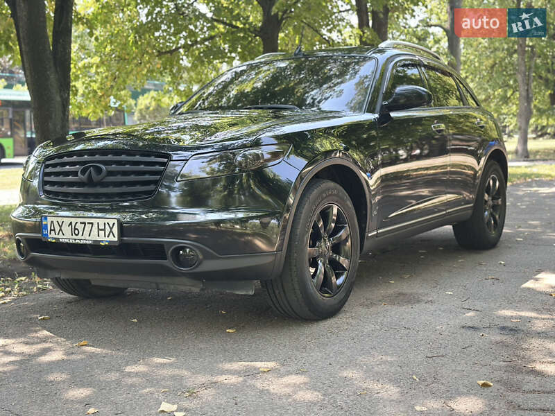 Infiniti FX 35 2005