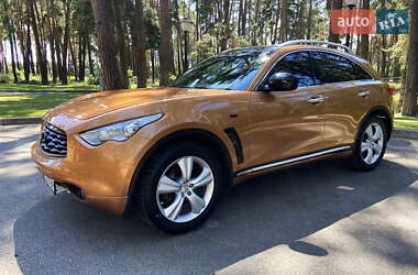 Внедорожник / Кроссовер Infiniti FX 35 2008 в 