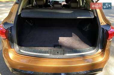 Внедорожник / Кроссовер Infiniti FX 35 2008 в 