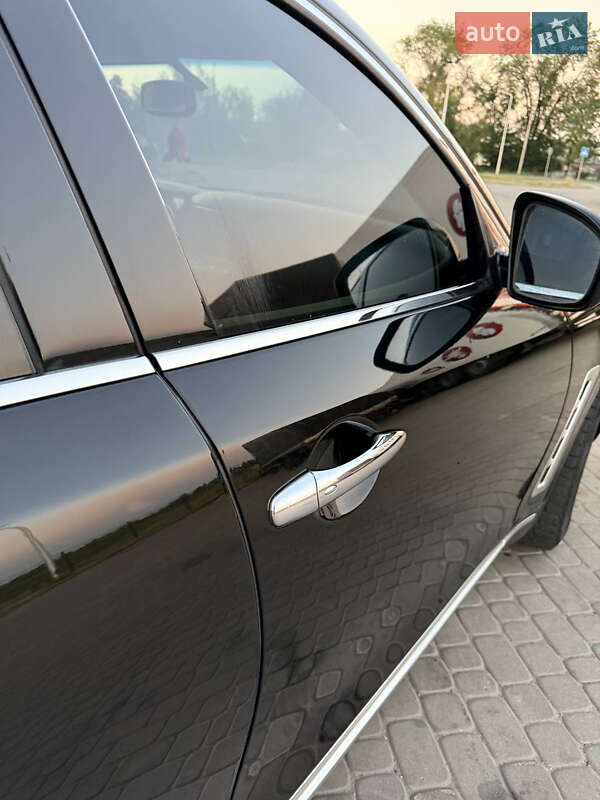 Позашляховик / Кросовер Infiniti FX 35 2008 в Новомосковську