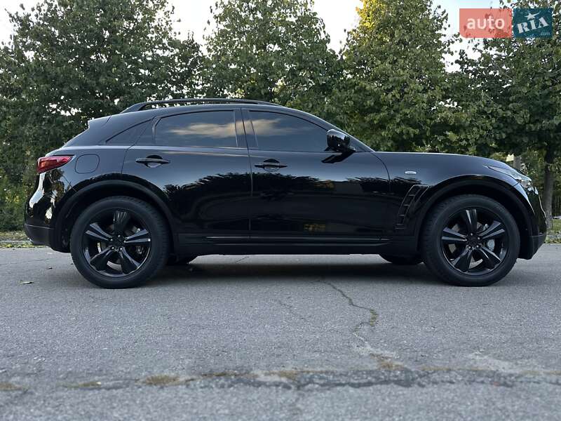 Позашляховик / Кросовер Infiniti FX 35 2008 в Умані