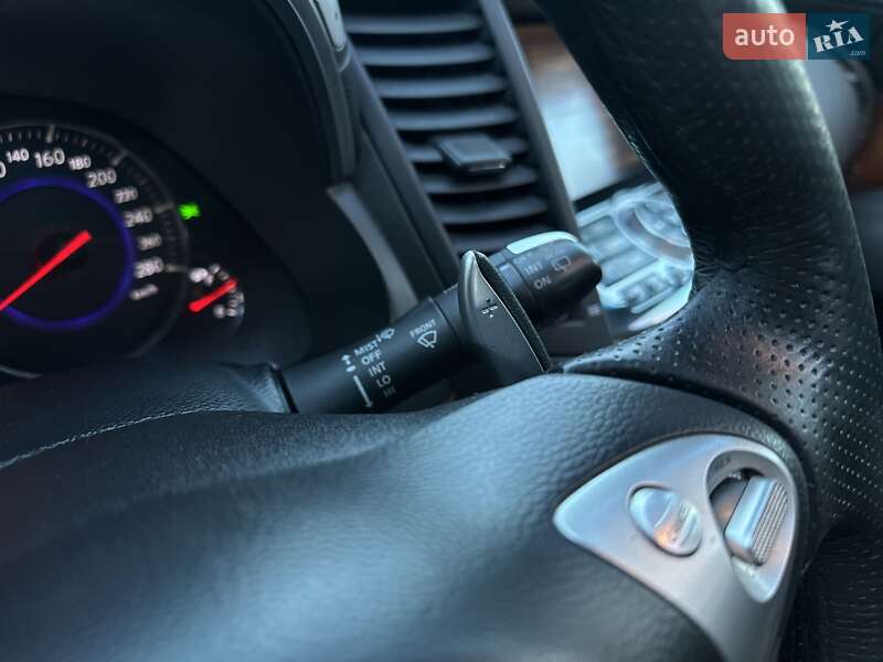 Позашляховик / Кросовер Infiniti FX 35 2008 в Умані