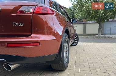 Внедорожник / Кроссовер Infiniti FX 35 2007 в 
