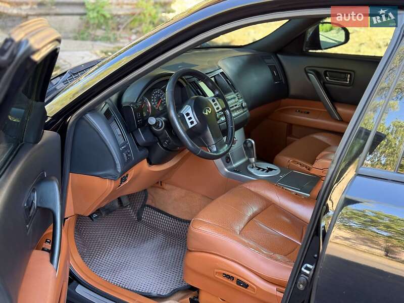 Внедорожник / Кроссовер Infiniti FX 35 2004 в Одессе фото 7 Внедорожник / Кроссовер Infiniti FX 35 2004 в Одессе