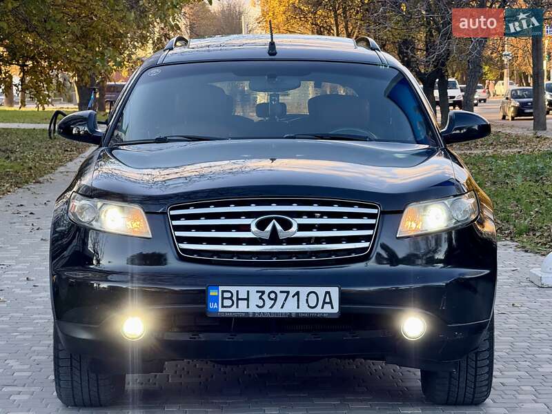 Внедорожник / Кроссовер Infiniti FX 35 2004 в Одессе