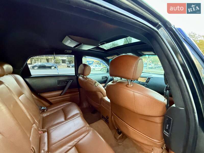 Внедорожник / Кроссовер Infiniti FX 35 2004 в Одессе