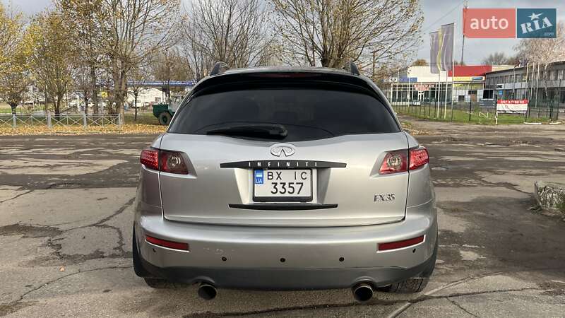 Внедорожник / Кроссовер Infiniti FX 35 2004 в Николаеве