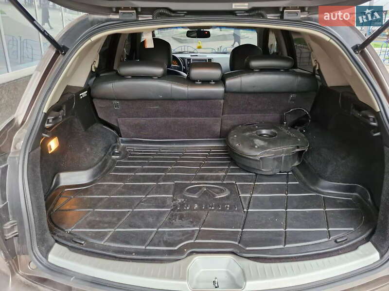 Внедорожник / Кроссовер Infiniti FX 35 2007 в Киеве фото 9 Внедорожник / Кроссовер Infiniti FX 35 2007 в Киеве