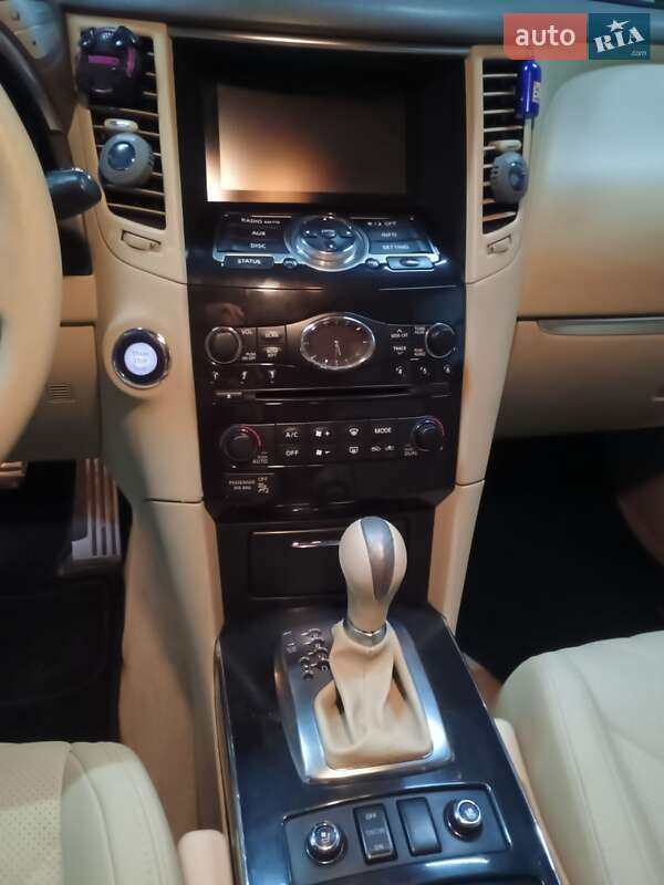 Внедорожник / Кроссовер Infiniti FX 35 2010 в Каменец-Подольском фото 23 Внедорожник / Кроссовер Infiniti FX 35 2010 в Каменец-Подольском