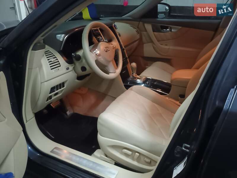 Внедорожник / Кроссовер Infiniti FX 35 2010 в Каменец-Подольском фото 21 Внедорожник / Кроссовер Infiniti FX 35 2010 в Каменец-Подольском