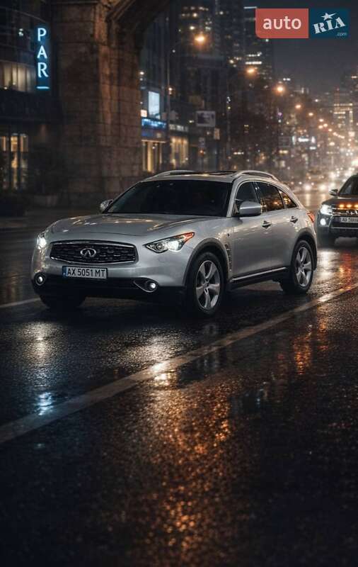 Infiniti FX 35 2010