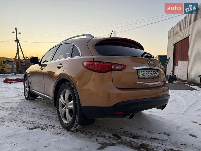 Внедорожник / Кроссовер Infiniti FX 35 2008 в Кривом Роге