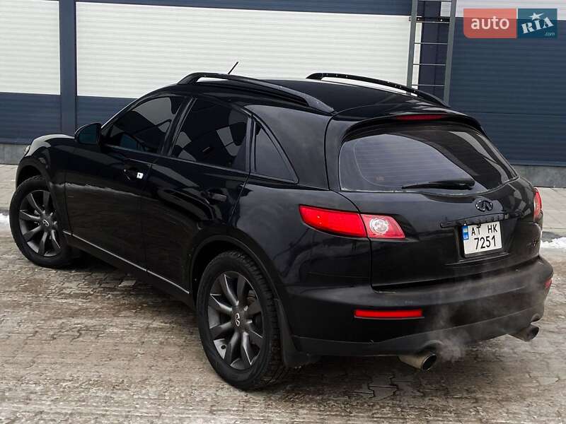Внедорожник / Кроссовер Infiniti FX 35 2004 в Калуше