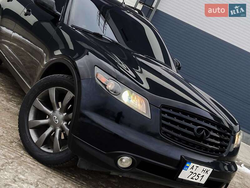 Внедорожник / Кроссовер Infiniti FX 35 2004 в Калуше