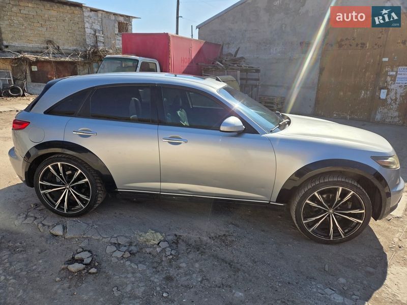 Внедорожник / Кроссовер Infiniti FX 35 2003 в Одессе