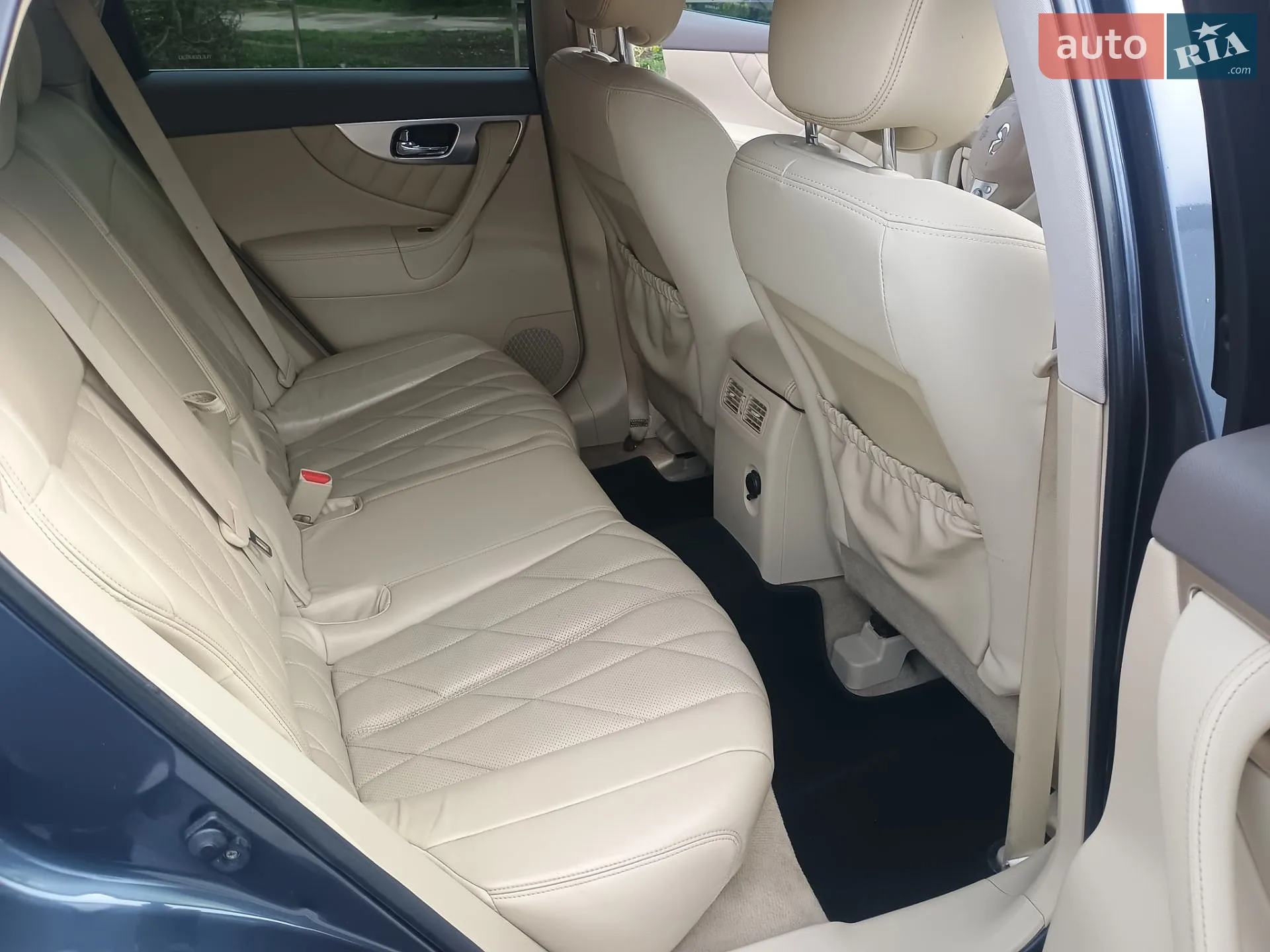2010 Infiniti FX - мініатюра 14