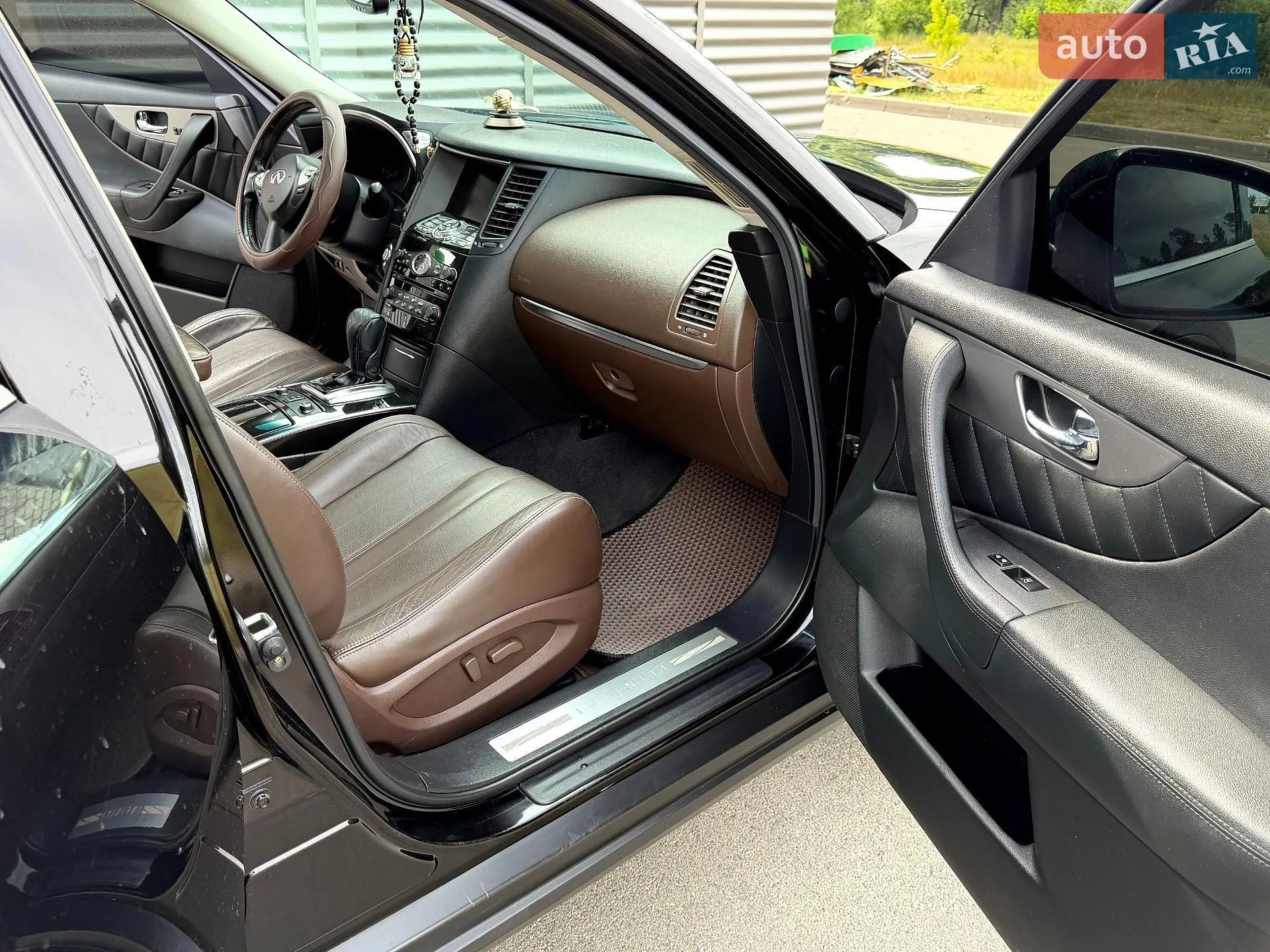 2011 Infiniti FX - мініатюра 16