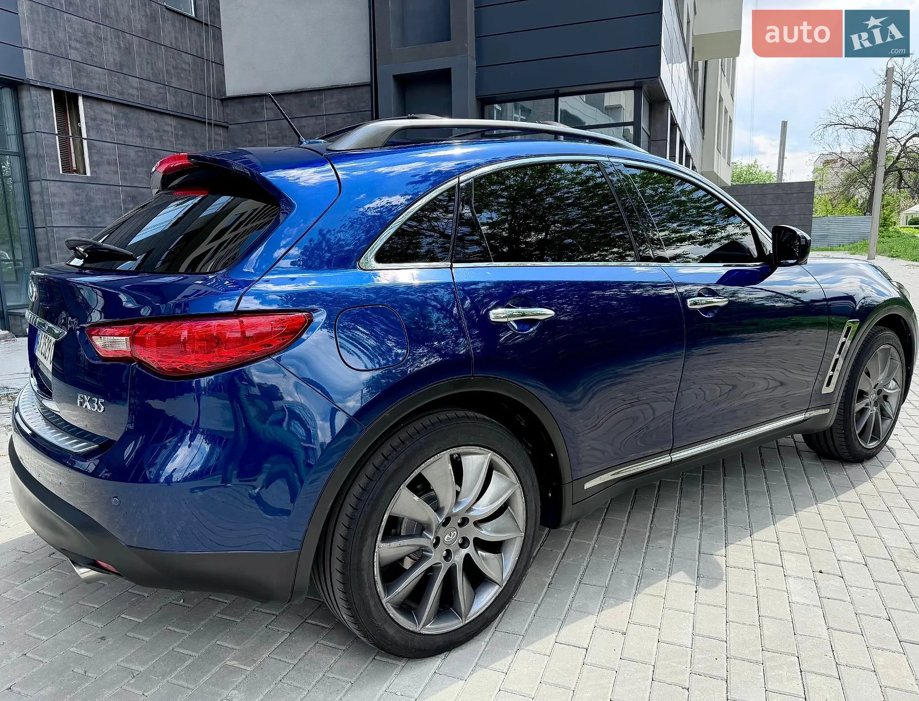 2011 Infiniti FX - мініатюра 9