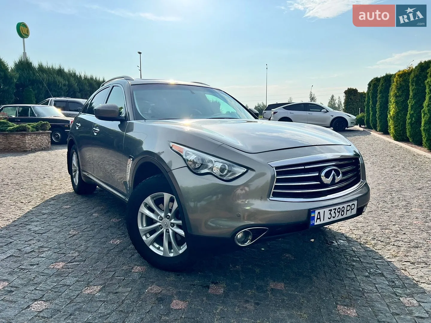 2011 Infiniti FX - фото 1