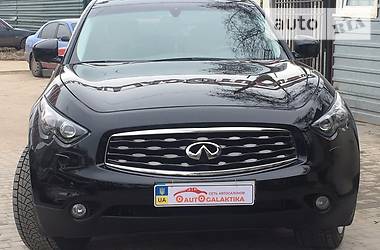 Внедорожник / Кроссовер Infiniti FX 37 2010 в Николаеве