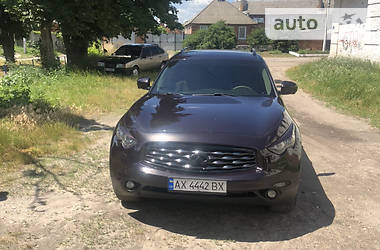 Позашляховик / Кросовер Infiniti FX 37 2011 в 