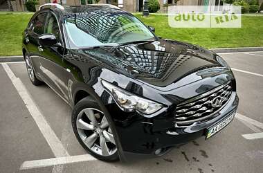 Внедорожник / Кроссовер Infiniti FX 37 2011 в 