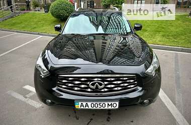 Внедорожник / Кроссовер Infiniti FX 37 2011 в 