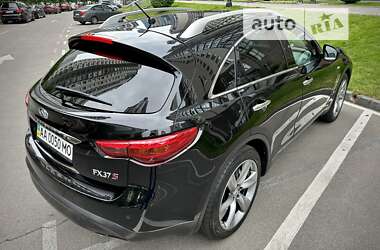 Внедорожник / Кроссовер Infiniti FX 37 2011 в 