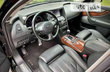 Внедорожник / Кроссовер Infiniti FX 37 2011 в 