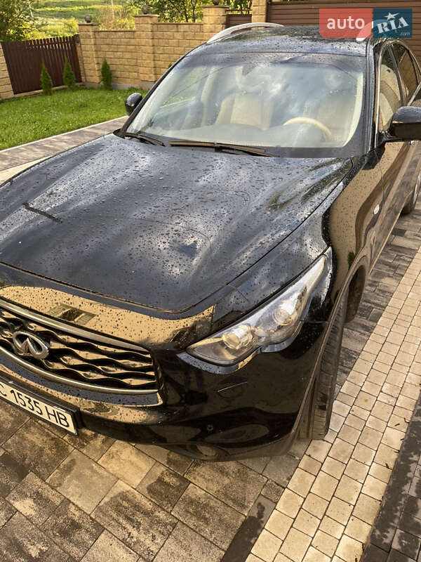 Позашляховик / Кросовер Infiniti FX 37 2011 в Перемишлянах