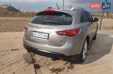 Позашляховик / Кросовер Infiniti FX 37 2010 в 