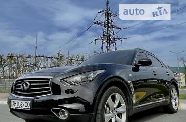 Позашляховик / Кросовер Infiniti FX 37 2011 в Бучі