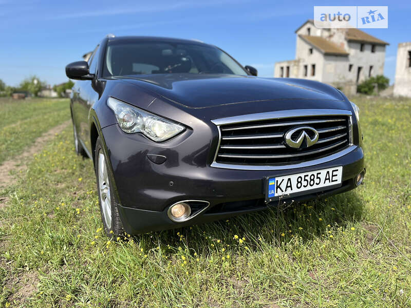 Внедорожник / Кроссовер Infiniti FX 37 2011 в Киеве