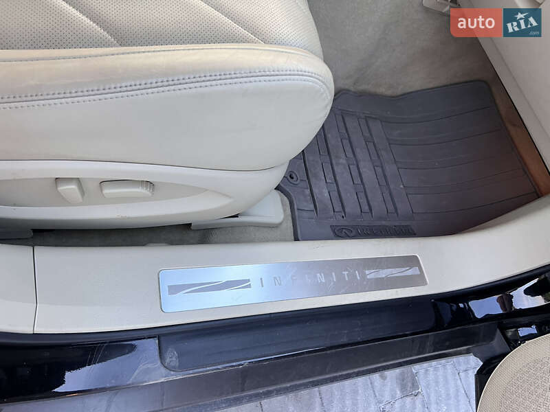 Позашляховик / Кросовер Infiniti FX 37 2012 в Львові