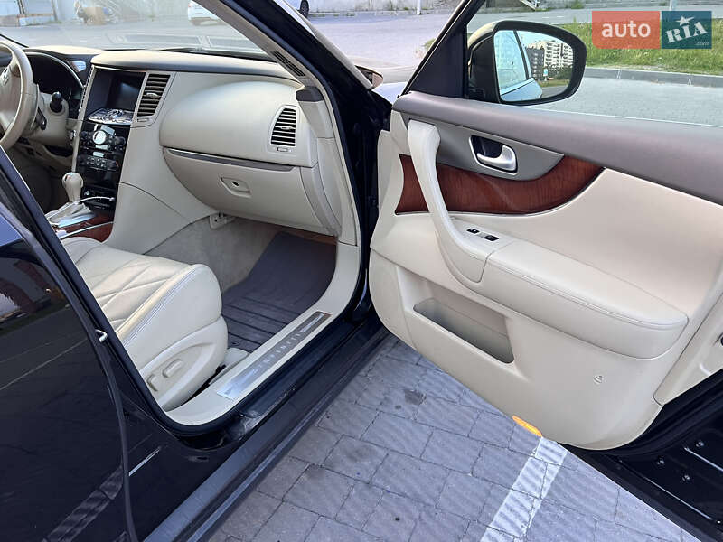 Позашляховик / Кросовер Infiniti FX 37 2012 в Львові