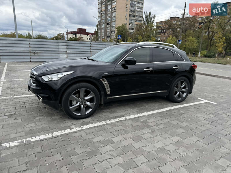 Внедорожник / Кроссовер Infiniti FX 37 2012 в Кривом Роге