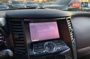 Внедорожник / Кроссовер Infiniti FX 37 2013 в 