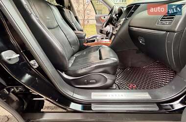 Внедорожник / Кроссовер Infiniti FX 37 2012 в 