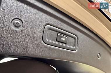 Внедорожник / Кроссовер Infiniti FX 37 2012 в 