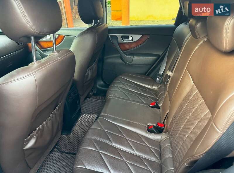 Внедорожник / Кроссовер Infiniti FX 37 2012 в Киеве