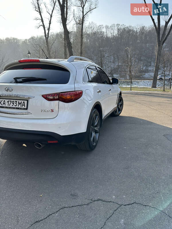 Внедорожник / Кроссовер Infiniti FX 37 2011 в Киеве