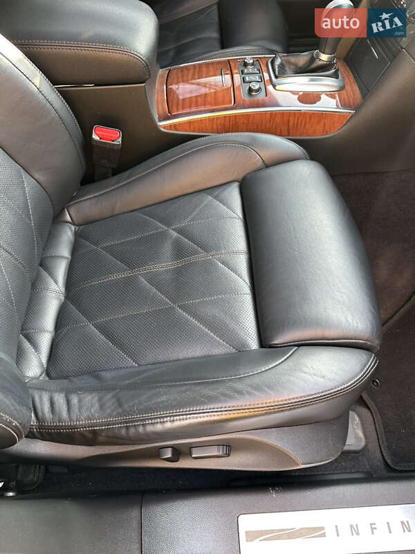 Внедорожник / Кроссовер Infiniti FX 37 2011 в Киеве