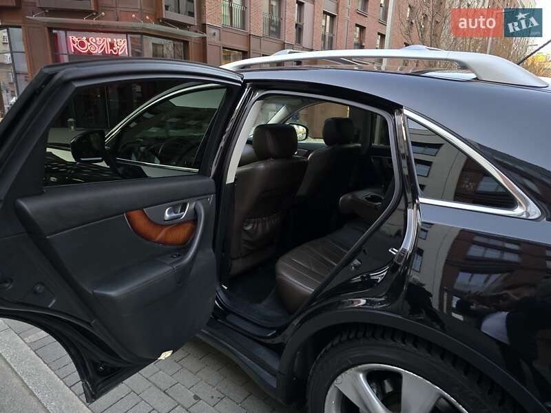 Позашляховик / Кросовер Infiniti FX 37 2012 в Івано-Франківську