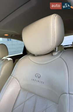 Внедорожник / Кроссовер Infiniti FX 37 2012 в 