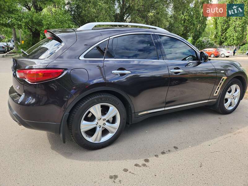 Внедорожник / Кроссовер Infiniti FX 37 2011 в Харькове