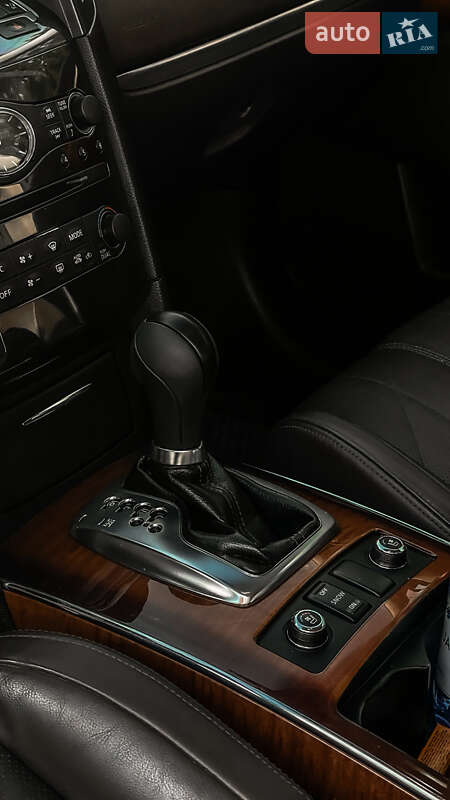 Внедорожник / Кроссовер Infiniti FX 37 2010 в Чернигове