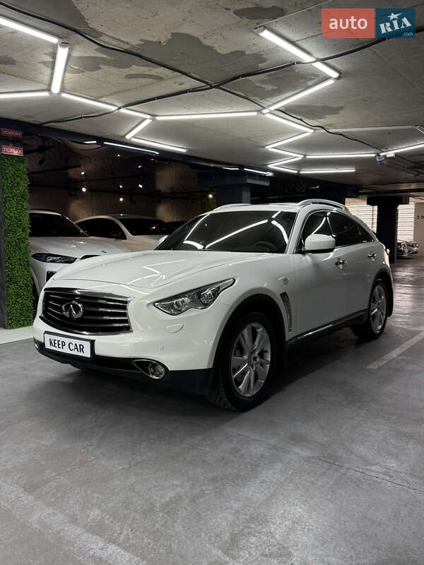 Позашляховик / Кросовер Infiniti FX 37 2012 в 