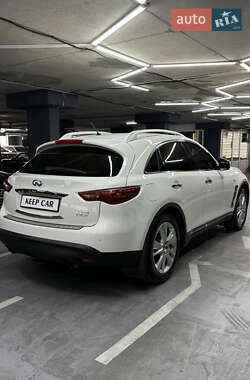 Позашляховик / Кросовер Infiniti FX 37 2012 в 