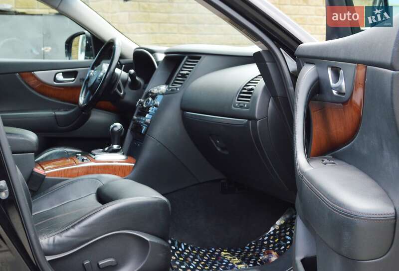 Позашляховик / Кросовер Infiniti FX 37 2012 в Одесі
