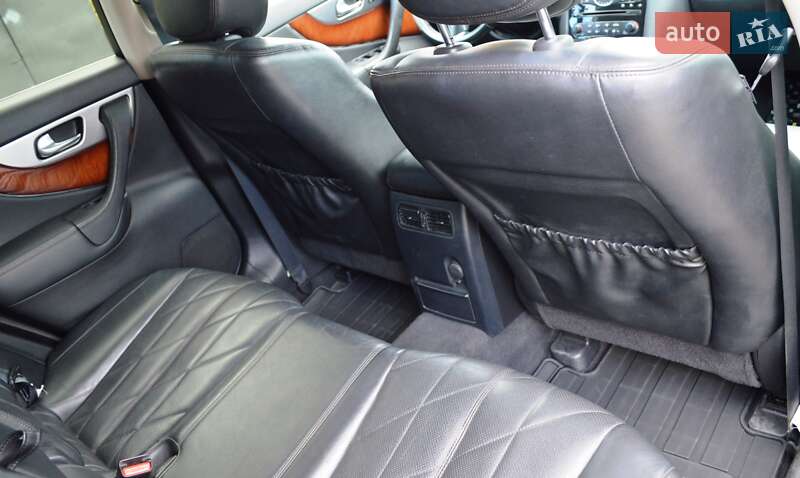 Позашляховик / Кросовер Infiniti FX 37 2012 в Одесі